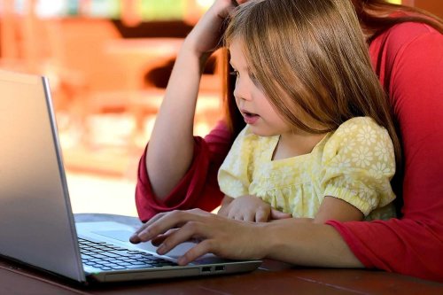 Controlul parental şi conținutul digital accesat de copii