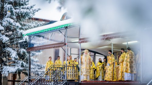 Prima duminică din Postul Crăciunului la catedrala din Suceava