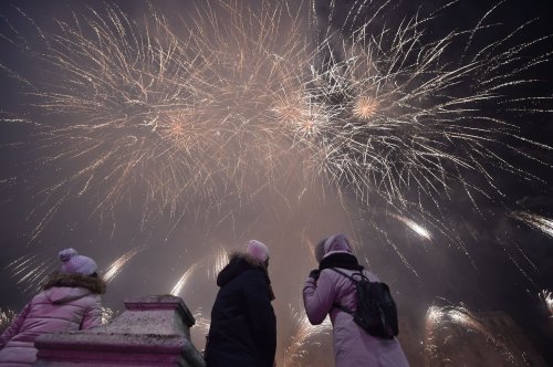 Concerte și artificii în noaptea de Anul Nou