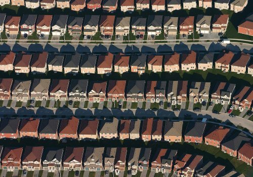 Străinii nu mai pot cumpăra case în Canada