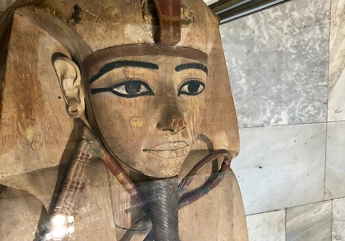 Sarcofagul lui Ramses al II-lea, expus la Paris
