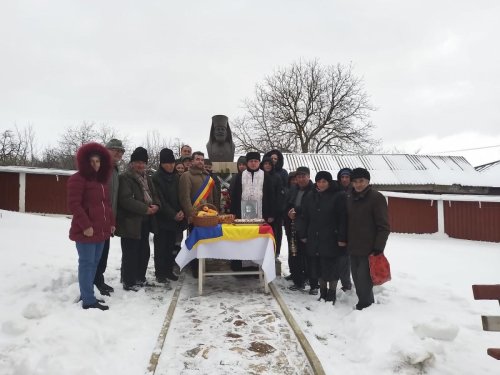 Comemorarea arhiereului Ilarion Mircea Băcăuanul în localitatea natală