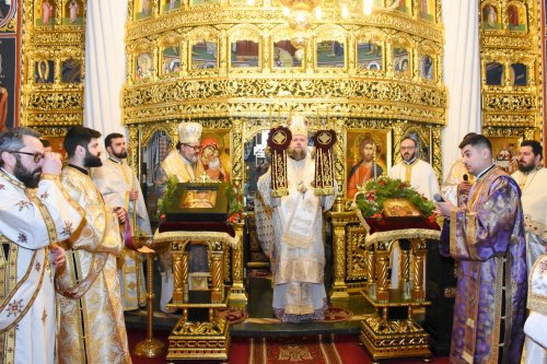 Mitropolitul român al celor două Americi la o biserică din Giurgiu