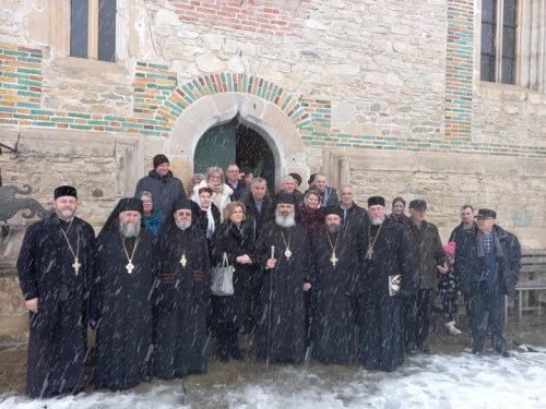 Slujire a ierarhului de Bălți la Mănăstirea Neamț