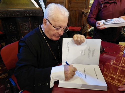 Lansare a unei cărți document la Biserica Popa Nan