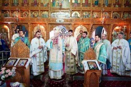 Praznicul Bunei Vestiri la un lăcaș de rugăciune din Târgoviște