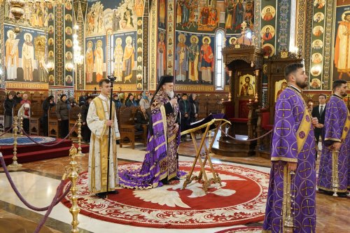 Rugăciune de pocăință la Catedrala Episcopală din Slobozia