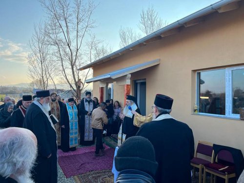 Taina Botezului și sfințirea unei case pentru familiile de romi din Vânători-Neamț și Humulești, Târgu-Neamț