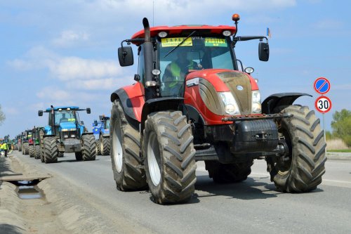 Fermierii amenință cu noi proteste