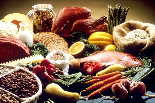 Factori care declanşează foamea şi pofta  de anumite alimente