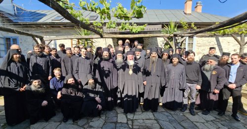 Un ierarh român la Chilia „Sfântul Ipatie” din Muntele Athos 