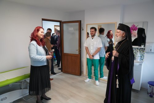 Inaugurarea unui centru multifuncțional în Arhiepiscopia Târgoviștei
