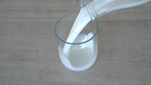 Lapte mai ieftin pe rafturile magazinelor