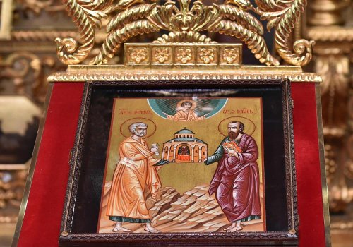 Pregătire duhovnicească pentru cinstirea Sfinților Apostoli Petru și Pavel 