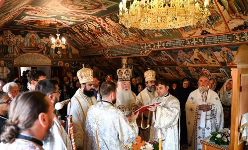 Sărbătoare la Mănăstirea Măgureni, Hunedoara