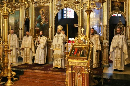 382 de ani de la aducerea moaștelor Sfintei Parascheva la Iași