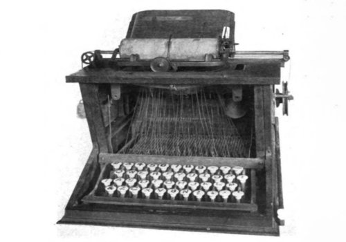 Inventatorul mașinii de scris și tastaturii QWERTY