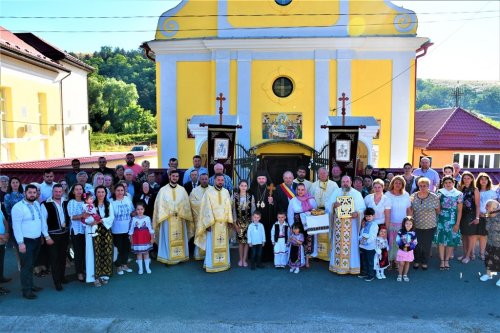 Bucurie duhovnicească în Parohia Ezeriș din Caraș-Severin