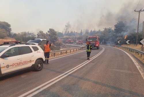 Încă 40 de pompieri români în Grecia