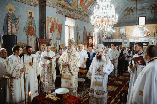 Binecuvântare arhierească în Parohia Tioltiur din judeţul Cluj