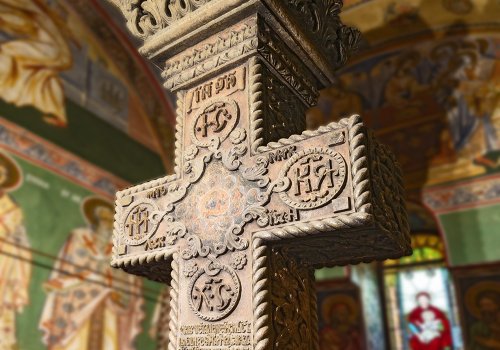 Digitizarea crucilor din piatră din București