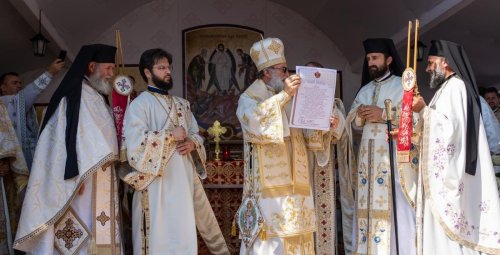 Bucurie și înnoire la Berzunți cu prilejul hramului Mănăstirii „Schimbarea la Față”