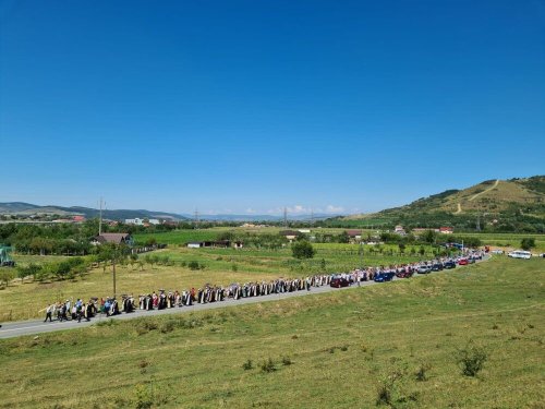 Doi mitropoliți și mii de credincioși au participat la Pelerinajul „La Nicula colo-n deal”