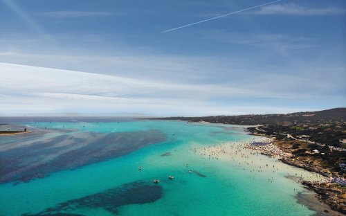 Reținut pentru că a luat pietricele din Sardinia