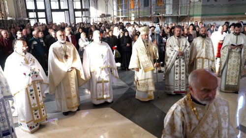 Binecuvântare pentru credincioșii din Brașov-Triaj și din Sânpetru