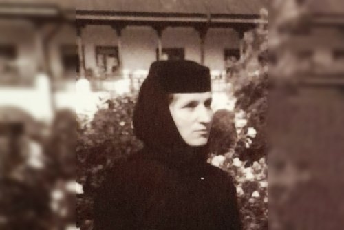 Monahia Emiliana Irimescu sau arta de a-ți purta crucea