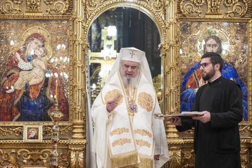 Slujba din noaptea trecerii dintre ani la Catedrala Patriarhală