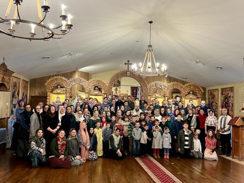 Tradiții ținute de tinerii români din America de Nord