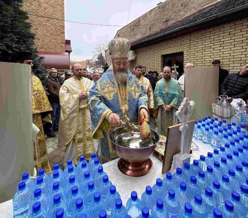 Sfințirea apei de Bobotează la românii din Serbia