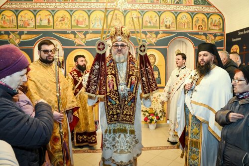 Binecuvântarea sfinților într-o parohie din orașul Giurgiu