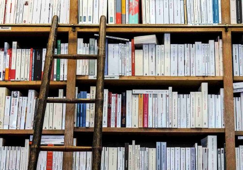 Cărți de 3 milioane de lei în bibliotecile românești