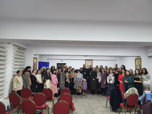 Conferință pentru preotesele din Protoieria Vălenii de Munte
