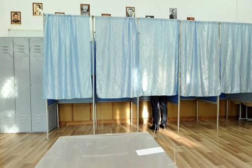 Cinci buletine de vot la alegerile din 9 iunie