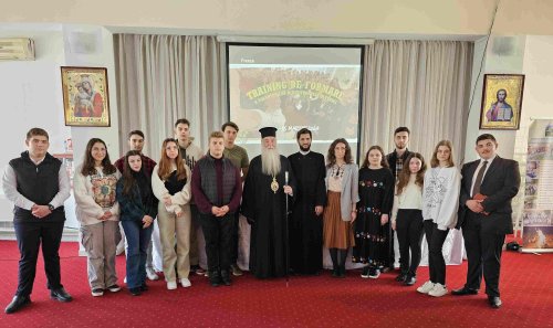 Sesiune de formare pentru voluntari în Mitropolia Olteniei