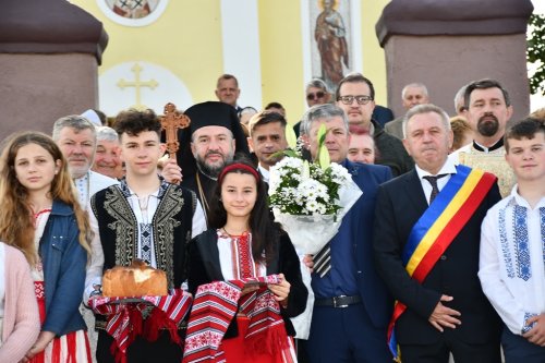 Înnoire și binecuvântare într-o comunitate din Caraș-Severin