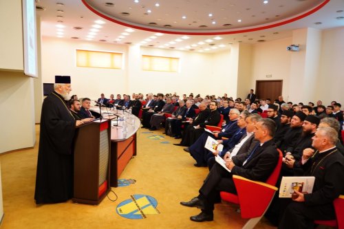Simpozion teologic internațional la Târgoviște