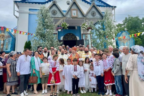 Popas de rugăciune istoric într-o parohie din Republica Moldova