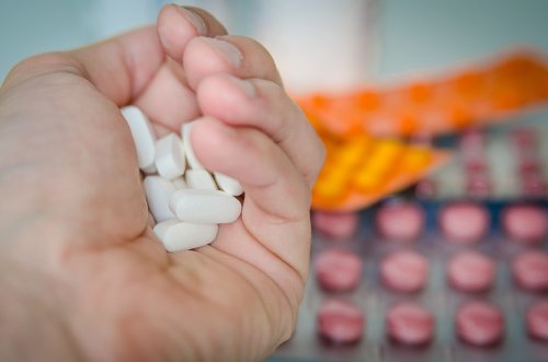 Şapte medicamente aflate şi pe piaţa românească ar putea fi retrase
