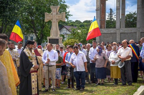 Binecuvântarea lucrărilor de la biserica din Ionășeni