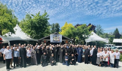 Moment festiv în Episcopia Ortodoxă Română a Canadei