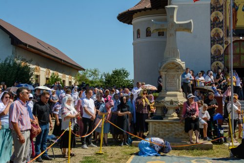 Sfințirea picturii unei biserici din Botoșani