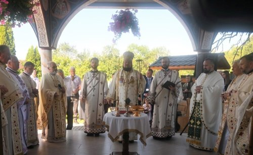 Resfințirea bisericii din Parohia Poiana Blenchii, Sălaj