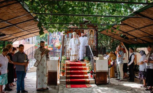 Episcopul Tulcii în vizită la beneficiarii Căminului „Sfântul Nectarie”
