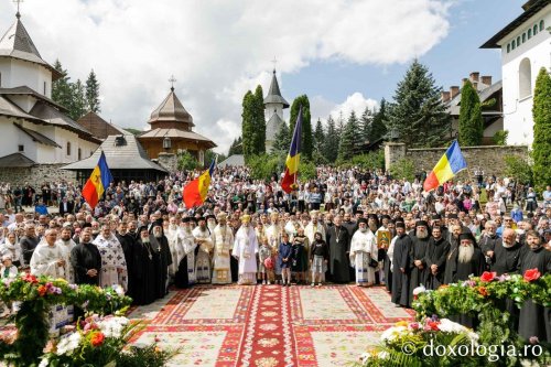 Sobor de ierarhi la hramul Mănăstirii Sihăstria