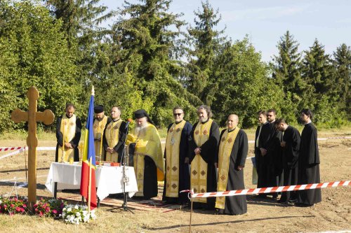 Început bun pentru noua biserică a Academiei de Poliție din București