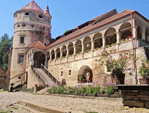 Ziua porților deschise la Castelul Bethlen